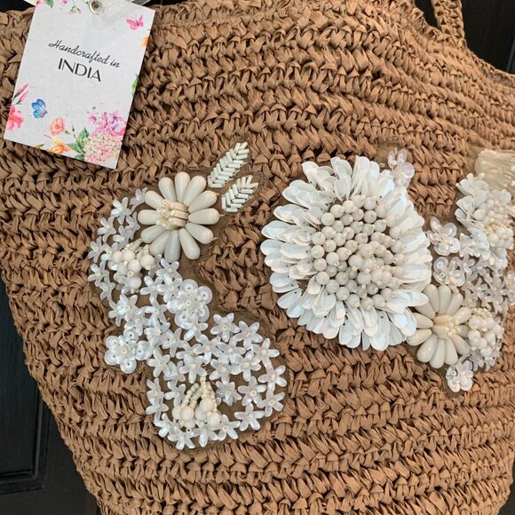Raffia Bag Beaded Floral NWT - Picture 2 of 12